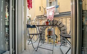 Il balconcino ai Tribunali